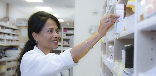 Façade de la Pharmacie de Balzac à Vitry-sur-Seine